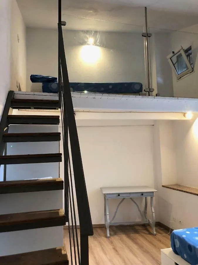Pippi'S Home Finale Con Box Auto Orco Feglino Apartment